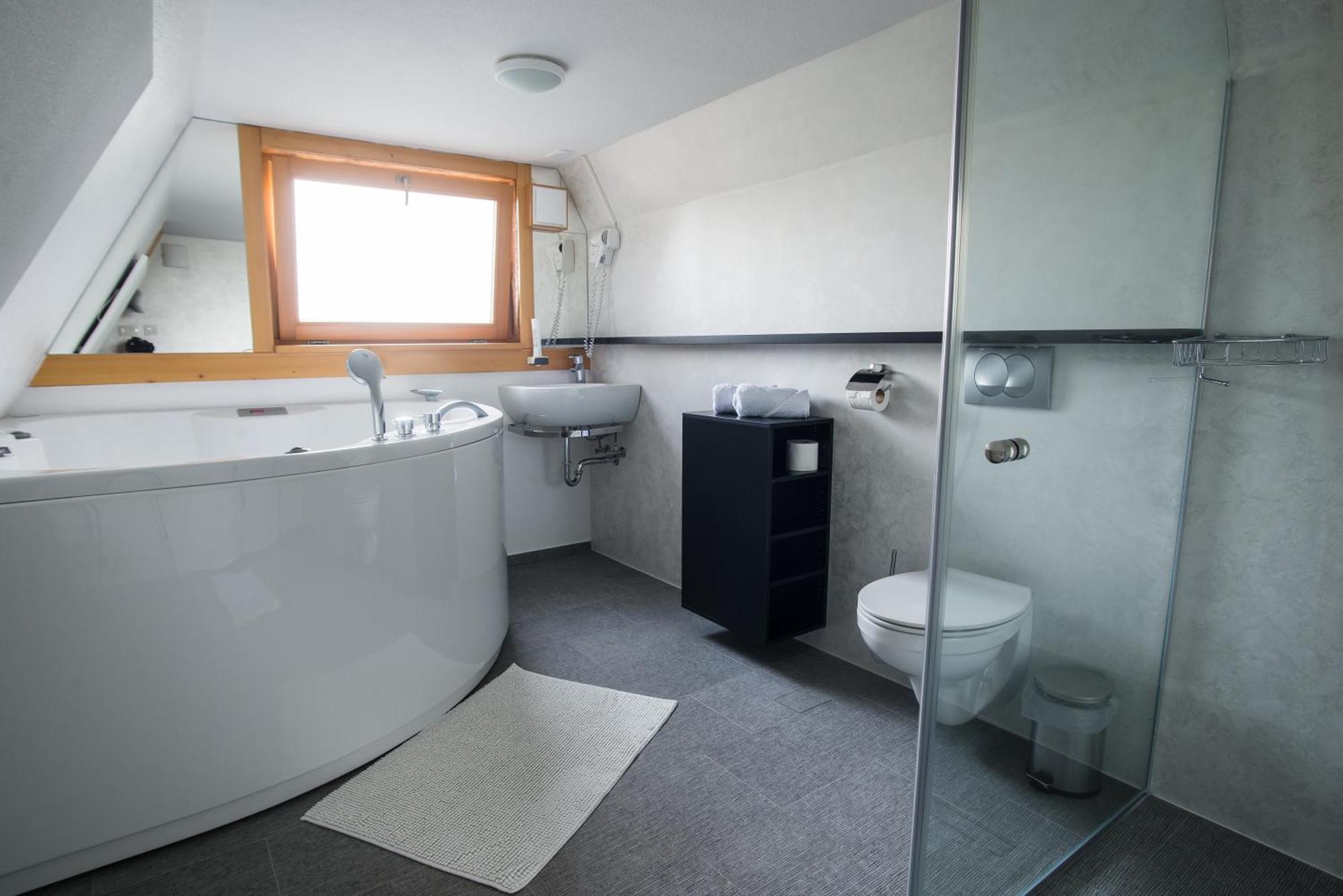 Apartments Beeland Skok Мозирє Екстер'єр фото