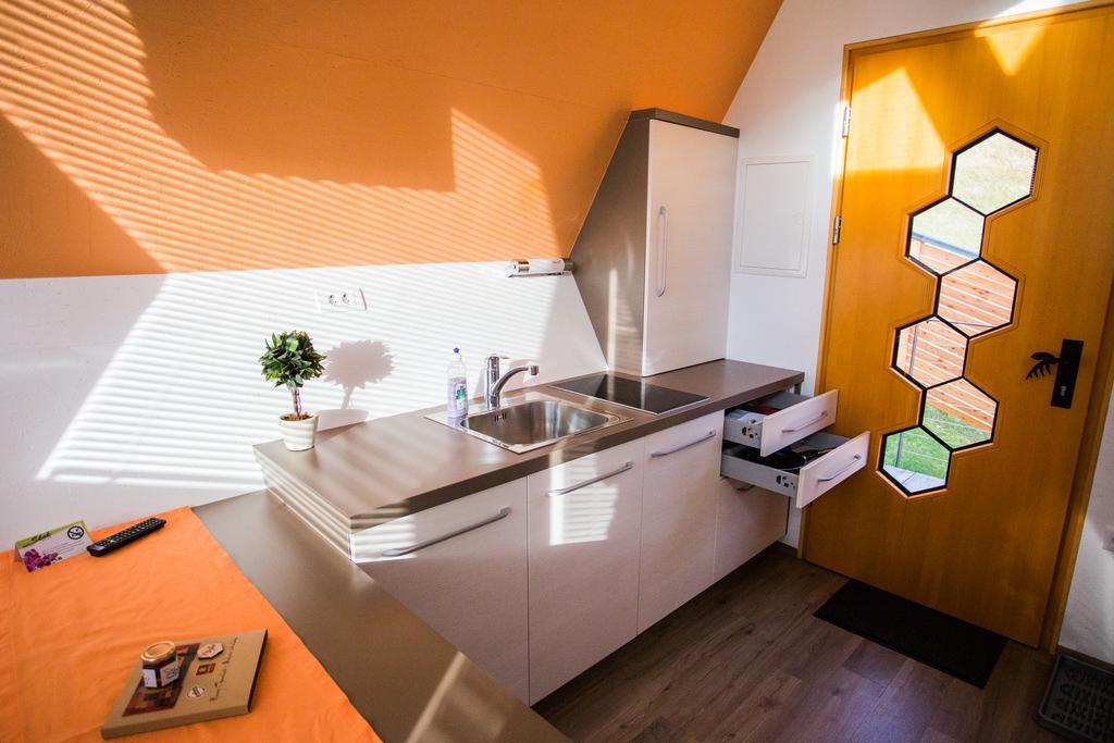 Apartments Beeland Skok Мозирє Екстер'єр фото